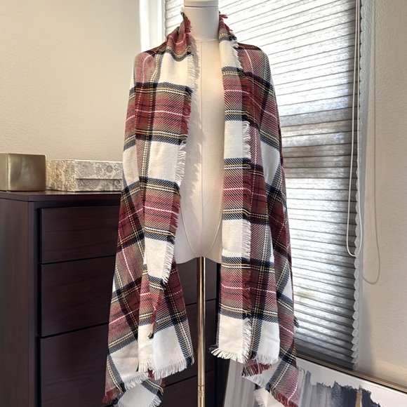 Woman's Merona Red Plaid Scarf/Wrap with fringe detail. - Picture 3 of 6